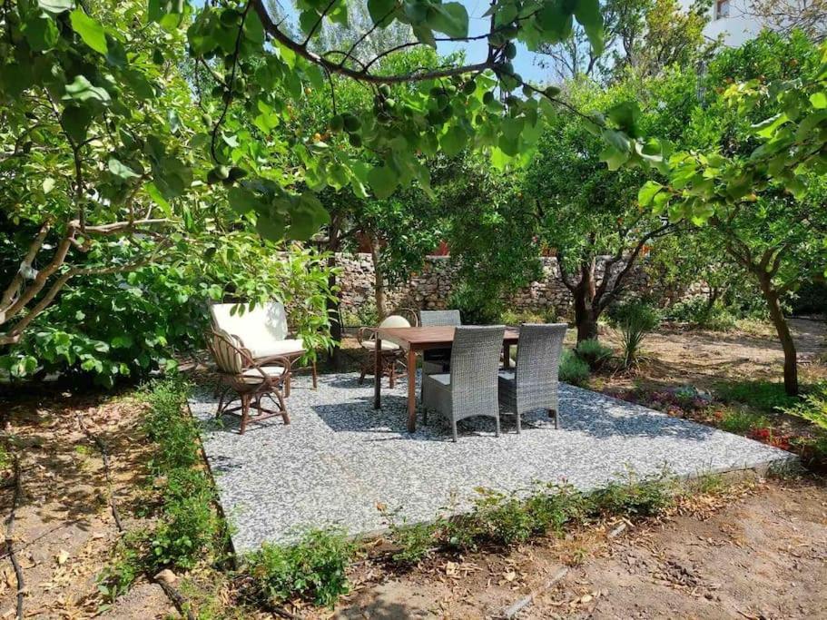 בודרום Mel'S Garden House In The Heart Of The City מראה חיצוני תמונה