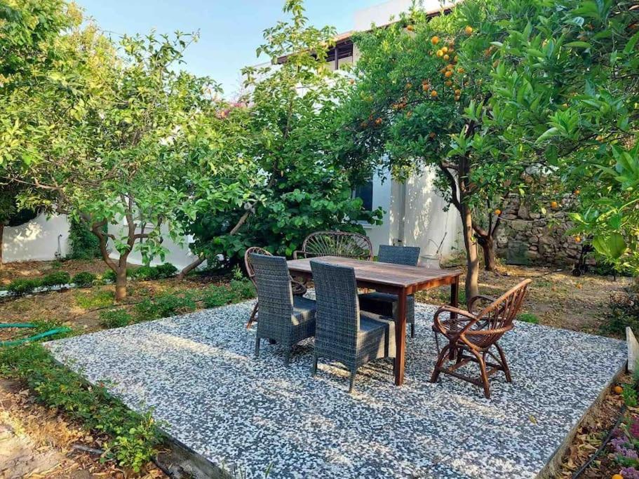 בודרום Mel'S Garden House In The Heart Of The City מראה חיצוני תמונה